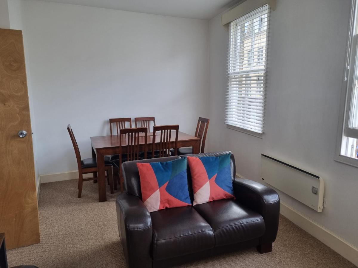 Apartamento Stunning 2 Bed/2 Bath Flat In Waterloo, Londres Exterior foto
